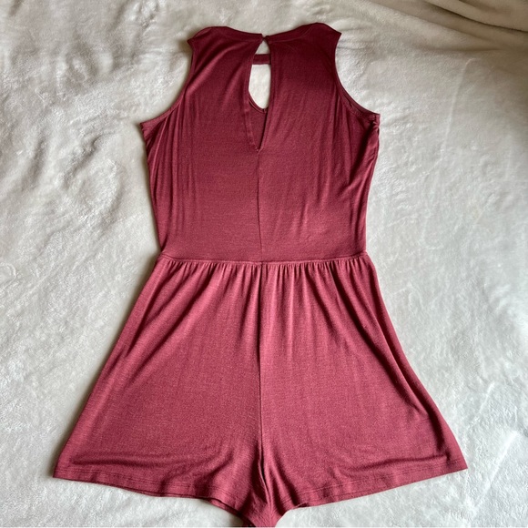 Reddish pink romper, size large - Picture 3 of 4